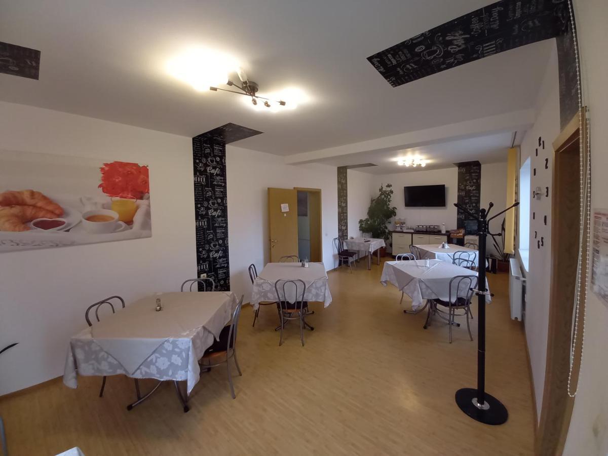 Pensiunea Riunione Brașov Exterior foto