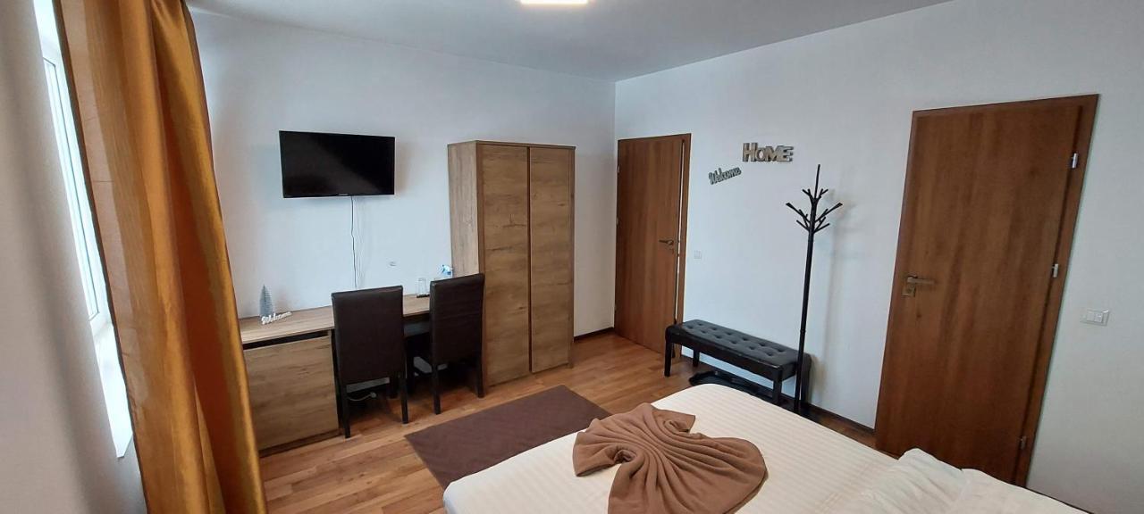 Pensiunea Riunione Brașov Exterior foto