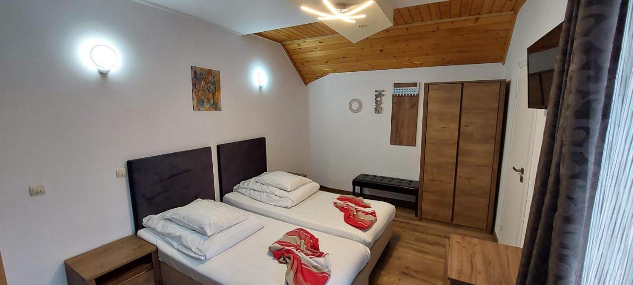 Pensiunea Riunione Brașov Exterior foto